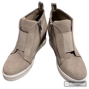 CCOCCI Zoey Wedge Shoes w Box